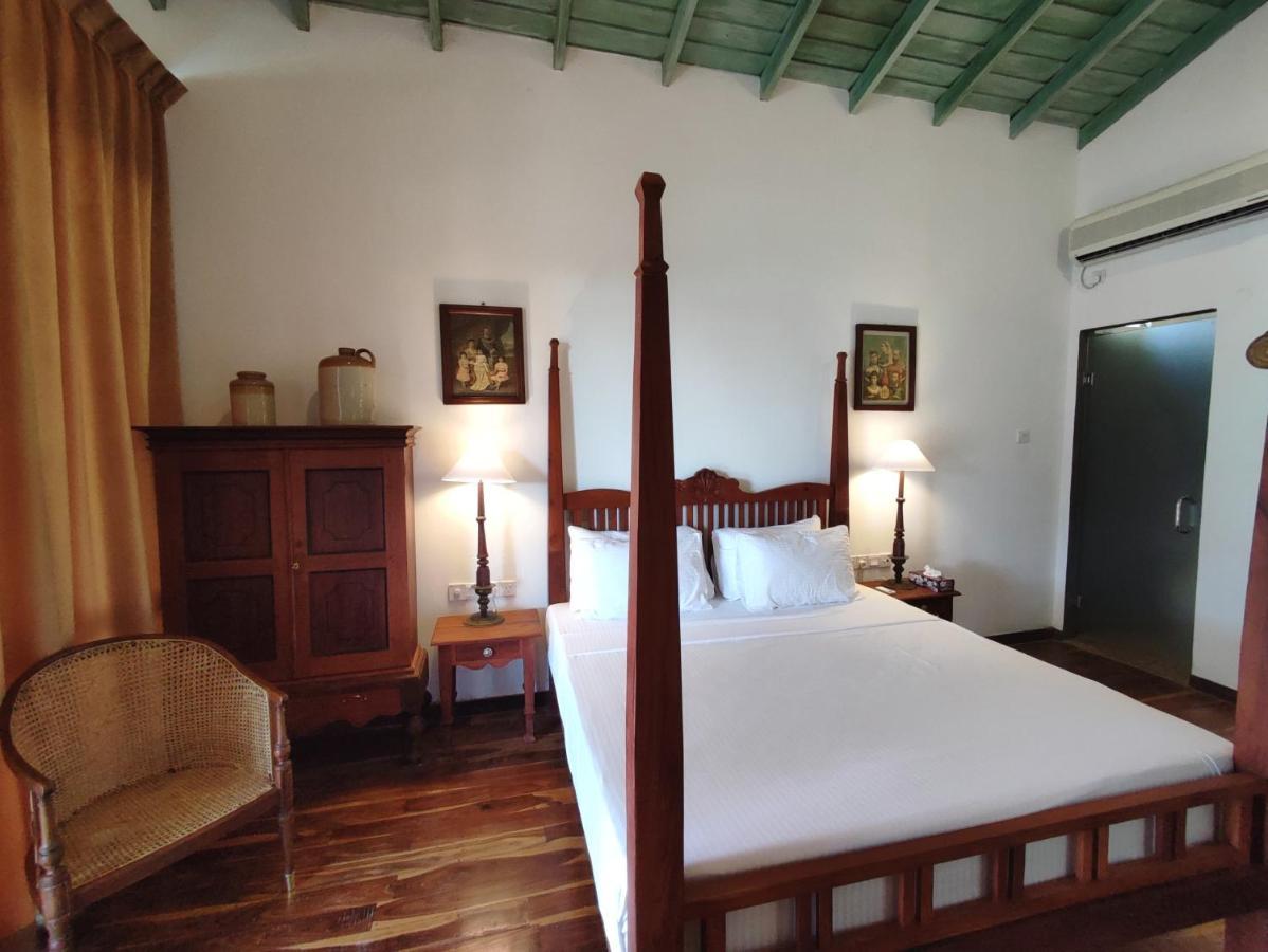 Villa Seven Faces-Luxury Escape,Stunning Views With Private Pool For A Couple Or Family! Galle Exterior photo
